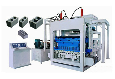 QT4-15型半自動(dòng)免燒磚機(jī) 0利潤帶來的小型水泥磚機(jī)最低價(jià)與設(shè)備優(yōu)勢(shì)